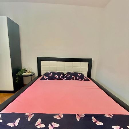 Tj Apartment โมสตาร์ ภายนอก รูปภาพ