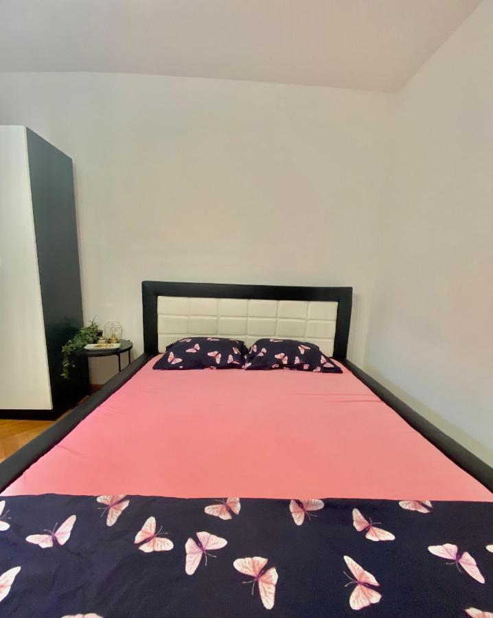 Tj Apartment โมสตาร์ ภายนอก รูปภาพ