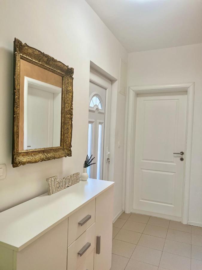 Tj Apartment โมสตาร์ ภายนอก รูปภาพ